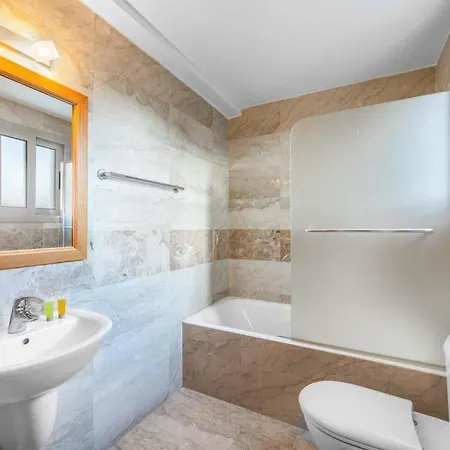 In Sleeps 6 Includes Swimming Pool Air Con And Wifi 2 Villa *